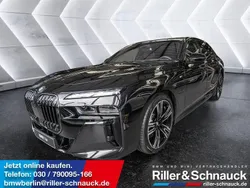 Black sapphire Neu 2025 BMW 750e M Sport Limousine | 144.990 €
