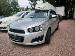 Silber Gebraucht 2012 Chevrolet Aveo Kleinwagen | 3.200 €