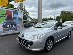 Grau Gebraucht 2006 Peugeot 307 CC Tendance Cabrio | 5.990 € (Etwas zu teuer)