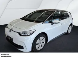 Gletscherweiß metallic Gebraucht 2024 VW ID.3 Pro Kleinwagen | 34.450 € (Teuer)