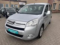 Grau Gebraucht 2010 Citroën Berlingo Van / Kleinbus | 6.490 € (Fairer Preis)