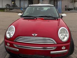 Rot Gebraucht 2002 Mini Cooper Kleinwagen | 1.900 €
