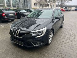 Schwarz Gebraucht 2017 Renault Mégane IV Limousine | 10.990 € (Fairer Preis)