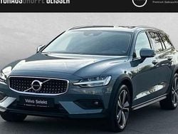 Grau Gebraucht 2022 Volvo V60 CC Pro Kombi | 33.750 € (Superpreis)