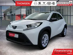 Schneewei Neu 2025 Toyota Aygo Play Kleinwagen | 18.650 €
