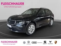 Schwarz Neu 2025 Skoda Kamiq Tour SUV | 31.384 € (Teuer)