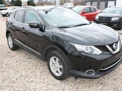 Schwarz Gebraucht 2014 Nissan Qashqai SUV | 12.499 € (Teuer)