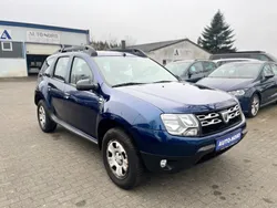 Blau Gebraucht 2016 Dacia Duster Lauréate SUV | 8.990 € (Fairer Preis)