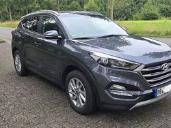 Grau Gebraucht 2016 Hyundai Tucson Trend SUV | 15.500 € (Fairer Preis)