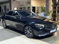 Schwarz Gebraucht 2021 Mercedes E300 Avantgarde Limousine | 29.900 € (Fairer Preis)