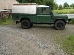 Grün Gebraucht 2000 Land Rover Defender SUV | 22.500 €