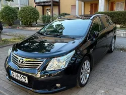 Schwarz Gebraucht 2009 Toyota Avensis Executive Kombi | 8.000 € (Teuer)