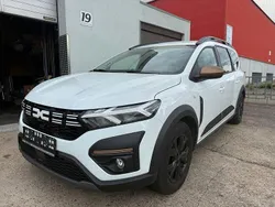 Gletscherweiss Gebraucht 2024 Dacia Jogger Extreme Kombi | 17.990 € (Guter Preis)