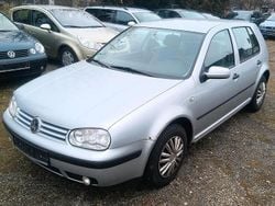 Silber Gebraucht 2000 VW Golf IV Edition Kleinwagen | 1.000 € (Guter Preis)