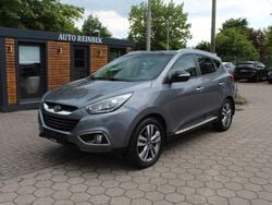 Grau Gebraucht 2015 Hyundai ix35 SUV | 9.900 € (Fairer Preis)