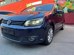 Blau Gebraucht 2013 VW Touran Highline Van / Kleinbus | 3.399 € (Guter Preis)