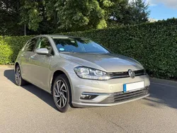 Silber Gebraucht 2017 VW Golf VII Sound Limousine | 13.850 € (Fairer Preis)