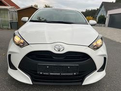 Weiß Gebraucht 2022 Toyota Yaris Comfort Kleinwagen | 12.750 € (Guter Preis)