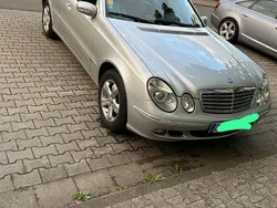 Silber Gebraucht 2005 Mercedes E280 Elegance Limousine | 2.500 € (Fairer Preis)
