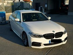 Weiß Gebraucht 2020 BMW 520 M Sport Limousine | 28.500 € (Teuer)