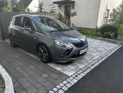 Grau Gebraucht 2016 Opel Zafira Tourer Business Edition Van / Kleinbus | 8.800 € (Guter Preis)