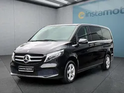 Schwarz Gebraucht 2021 Mercedes V300 Van / Kleinbus | 52.299 € (Fairer Preis)