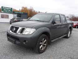 Grau Gebraucht 2015 Nissan Navara Abholung | 10.890 € (Guter Preis)