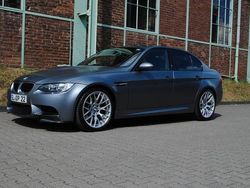 Grau Gebraucht 2010 BMW M3 Shadowline Limousine | 34.999 € (Fairer Preis)