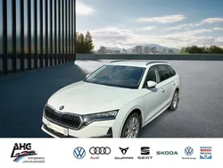 Moonweiss metallic met. Gebraucht 2024 Skoda Octavia Style Kombi | 30.431 € (Fairer Preis)