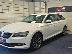 Weiß Gebraucht 2019 Skoda Superb Active Kombi | 16.499 € (Fairer Preis)