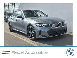 Skyscraper grau metallic Neu 2025 BMW 330e M Sport Limousine | 54.790 € (Superpreis)