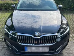 Schwarz Gebraucht 2020 Skoda Superb Kombi | 22.950 € (Guter Preis)