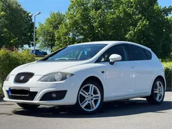Weiß Gebraucht 2009 Seat Leon Sport Limousine | 3.050 € (Fairer Preis)