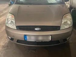 Gebraucht 2004 Ford Fiesta Kleinwagen | 350 € (Guter Preis)