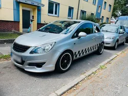 Silber Gebraucht 2008 Opel Corsa Sport Coupé | 4.200 € (Teuer)