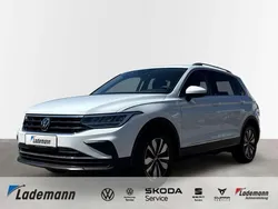 Weiß Gebraucht 2024 VW Tiguan Move SUV | 33.429 € (Superpreis)
