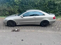 Silber Gebraucht 2004 Mercedes CLK270 Coupé | 3.500 € (Etwas zu teuer)