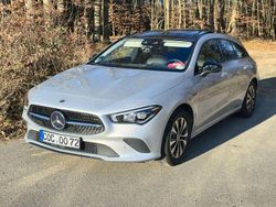 Silber Gebraucht 2022 Mercedes CLA200 Shooting Brake Kombi | 24.999 € (Superpreis)