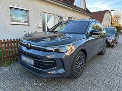 Grau Gebraucht 2024 VW Tiguan Life SUV | 35.900 € (Etwas zu teuer)