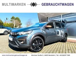 Gruen Gebraucht 2024 Dacia Jogger Extreme Van / Kleinbus | 20.990 € (Guter Preis)