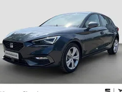 Grau Gebraucht 2024 Seat Leon FR Limousine | 26.249 € (Guter Preis)