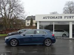 Blau Gebraucht 2020 Mercedes A200 AMG line Limousine | 24.500 € (Fairer Preis)