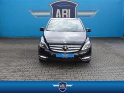 Schwarz Gebraucht 2013 Mercedes B250 Van / Kleinbus | 12.490 € (Fairer Preis)