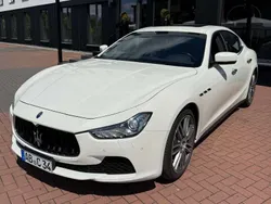 Weiß Gebraucht 2016 Maserati Ghibli Coupé | 35.000 € (Fairer Preis)