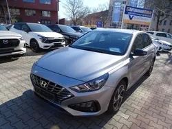 Grau Gebraucht 2021 Hyundai i30 Edition 30 Limousine | 17.900 € (Fairer Preis)