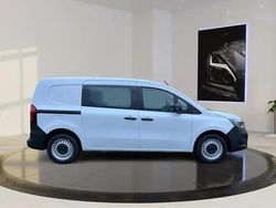 Mineralweiß Gebraucht 2024 Renault Kangoo Van / Kleinbus | 26.790 € (Fairer Preis)