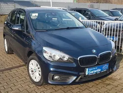 Blau Gebraucht 2017 BMW 218 Active Tourer Advantage Van / Kleinbus | 13.189 € (Fairer Preis)