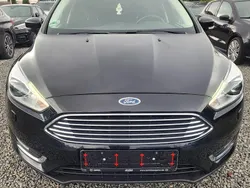 Schwarz Gebraucht 2015 Ford Focus Titanium Limousine | 5.700 € (Superpreis)