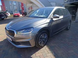 Grau Gebraucht 2023 Skoda Fabia Tour Limousine | 14.750 € (Fairer Preis)