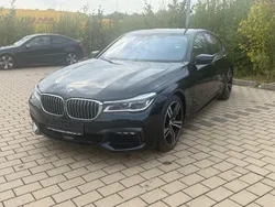 Schwarz Gebraucht 2019 BMW 750L Limousine | 25.999 €